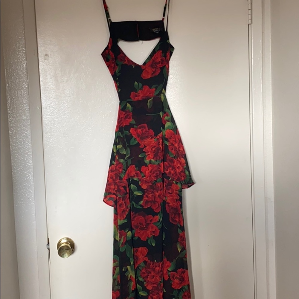 A beautiful and simple dress